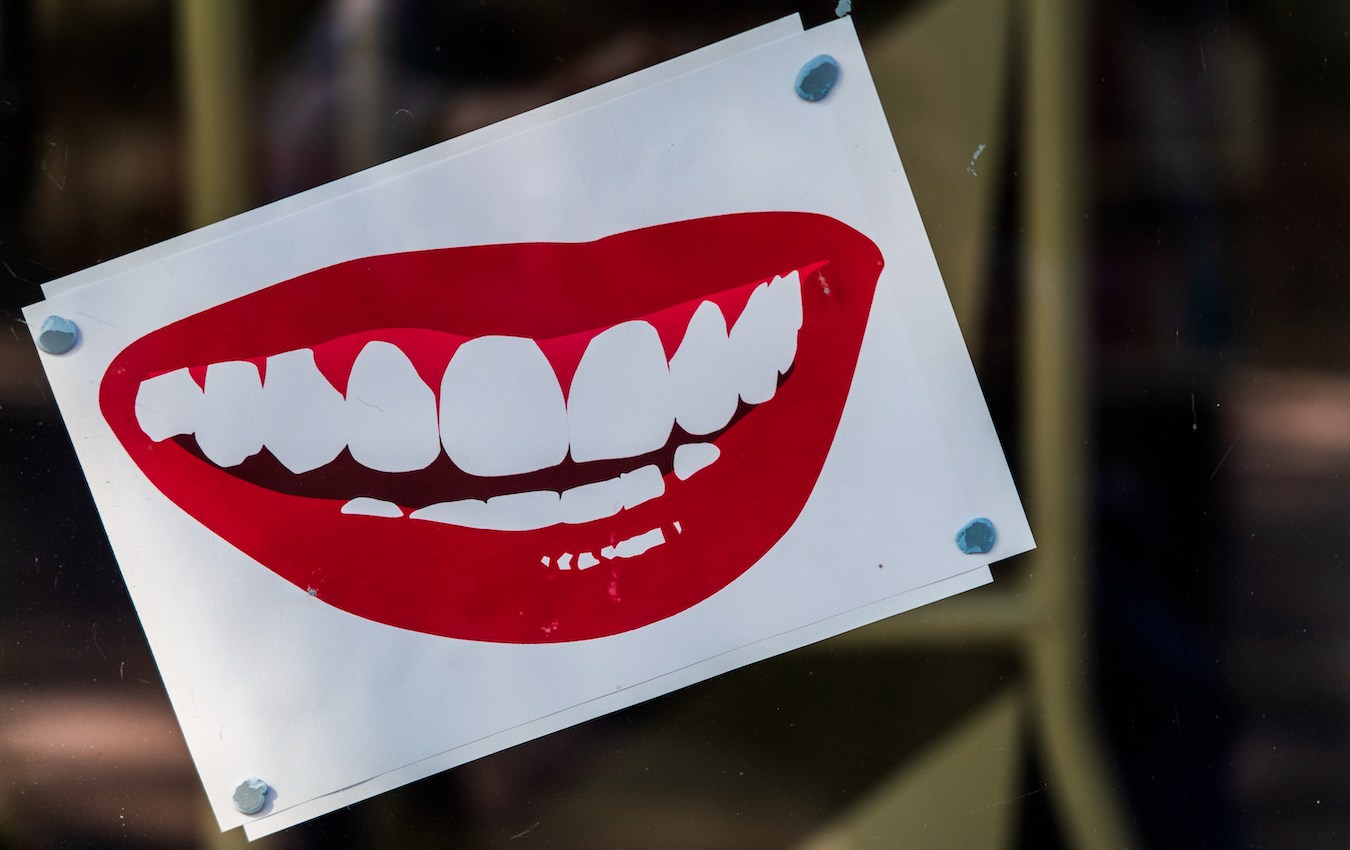 Whiten Teeth at Home Naturally Make dietary changes