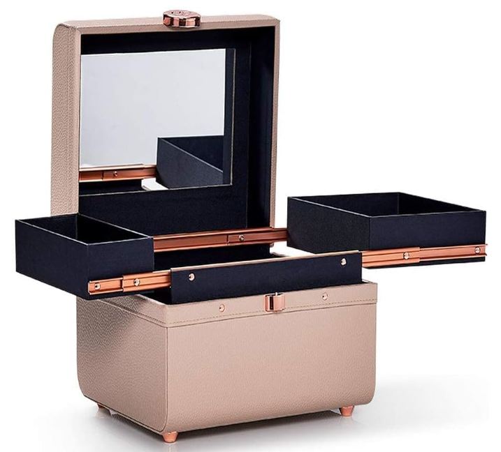 Caboodles Life & Style Train Case
