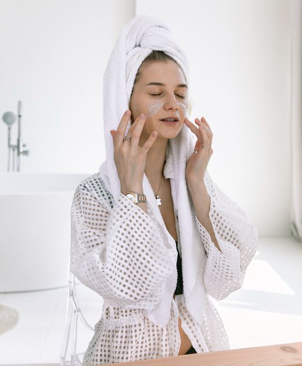 Tips to Maintain A Healthy Skincare Routine